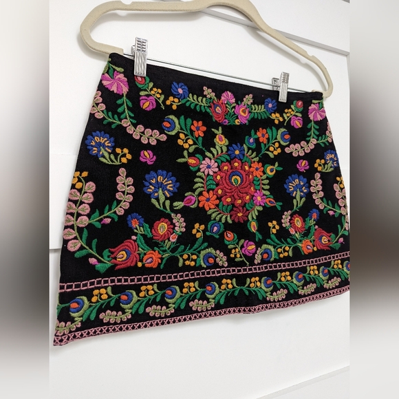 Zara Woman Embroidered Suzani Mini Skirt A-Line - Picture 13 of 16